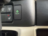 ご存知ECONスイッチを装備!エアコンとパワー出力を抑えてよりエコなドライブを可能にする魔法のスイッチです!