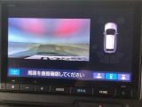 【バックカメラ】運転が苦手な方も車庫入れラクラクです!ギアをリバースに入れれば自動的に切り換わりますので、面倒な操作は不要です♪狭い駐車場もお車を傷つけず安心ですね!