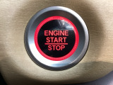 ワンプッシュでエンジンのスタート、ストップが出来て便利です。