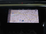 ディスカバーメディア搭載。「VW Connect」というeSIMが内蔵された画期的なシステムです。地図データなど自動で情報を更新することができるのが大きな魅力。なお、CD/DVD・TVは廃止されてます