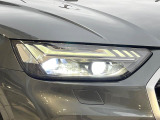 ●LEDハイビームが多数独立で存在し、ハイビーム時に対向車や前方を走る車の部分をロービームに切り替えが可能!!シーケンシャルウインカーも装備!!