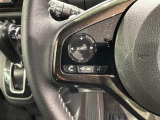 ステアリングにオーディオ操作スイッチが付いています。オーディオ画面に直接タッチしなくても操作が出来ますので、運転に集中できます。