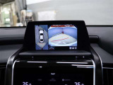 バックガイドモニターで、後方を確認しながら安心して駐車することができます。運転初心者も熟練者も必須の機能ですよ!