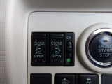 両側電動スライドドアの開閉はインパネのスイッチを押すだけで簡単操作可能です!