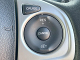 【クルーズコントロール】高速道路もラクラク走行。アクセルを離しても一定速度で走行ができ、長距離運転時の負担を軽減!加速・減速も簡単なスイッチ操作で調整できます。