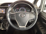 ステアリングも使用感が少なく、きれいな状態となっております♪