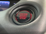 ワンプッシュでエンジンのスタート、ストップが出来て便利です。