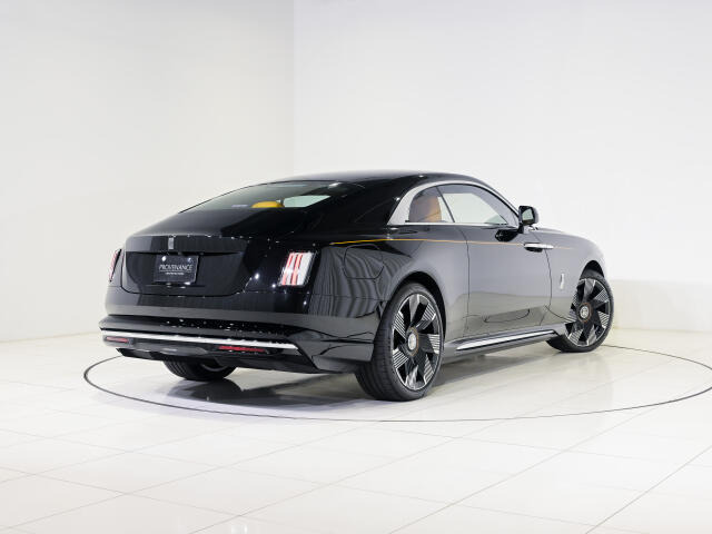 ロールスロイス スペクター の中古車詳細 (3,000km, Black Diamond