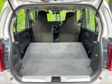 普段のお買い物や通勤、送迎等に十分な荷室スペースを確保しております。セカンドシートを倒すと、大きな荷物の積載も可能です♪