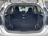 後席を格納すると、これだけの広さが!シーンに合わせたシートアレンジで、大きな荷物も積むことが出来ます♪