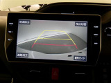 バックガイドモニターで、後方を確認しながら安心して駐車することができます。運転初心者も熟練者も必須の機能ですよ!