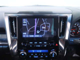 ディスプレイオーディオを装備、フルセグTV、BT対応です。