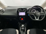 細部まで上質なインパネ周りはこのように機能的にまとまってます。もちろんクリーニング済みで、室内もキレイです。