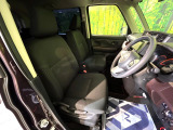 運転席シート廻りは使用感も少なく、良好な状態となっています。丁寧に使われていたことがよくわかりますね。