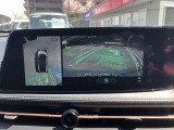 アラウンドビューモニターでバックオーライ♪ナビ画面とバックミラーのどちらかに投影します。
