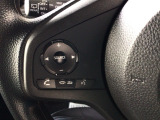 ステアリングリモコンは、運転中でも簡単に音量調整やチャンネル変更もできます!わき見運転防止にもつながるので安心です♪