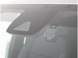 TOYOTA SAFETY SENSEは道路状況、車両状態、天候状態及びドライバーの操作状況などによっては、作動しない場所があります。あくまで運転補助機能です。