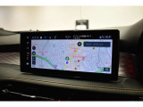 アイシン製の純正ナビゲーションを搭載しています。iPhoneをBluetoothでつなげば、カープレイのご利用も可能です。