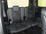 サードシートも充実な広さです。
