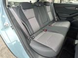 後部座席も気になるようなキズ・汚れやへたり等、大きなダメージはなく、良好な状態です。