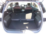 荷室広々。後席を倒して大きい荷物や長い荷物の積み込み可能に。