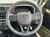 ステアリングも使用感が少なく、きれいな状態となっております♪