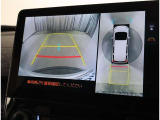 苦手な車庫入れも安心の全周囲モニター装備です!