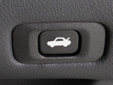 ボタン一つでトランクオープンが可能!車内から操作できる為、非常に便利な装備の一つとなります!