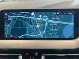 ナビゲーション画面も大きくとても見やすいのが特徴です。センターにあり視界の邪魔にもならない設計ですので安心してドライブが楽しめます。