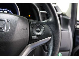 Hondaセンシングの機能のひとつ、アダプティブクルーズコントロール付!アクセルから足を離しても設定したスピードと前車との車間を保ち走行してくれます!車線維持もアシスト☆高速道路で疲労軽減ですね☆