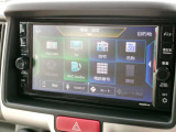 メモリーナビです。Bluetoothで好きな音楽を聴く事ができるので、ドライブがひときわ楽しくなっちゃいますね♪