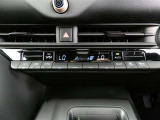 【オートエアコン】もちろんエアコン装備済み☆車内温度を設定すれば、風量・噴出し口が自動で設定温度に調整。ワンランク上の装備です!