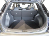 広々としたラゲージスペースを備えています。大きなものや長さのある荷物もしっかりと積み込めます。
