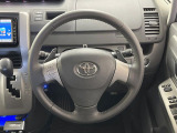 ステアリングも使用感が少なく、きれいな状態となっております♪