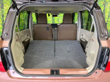 普段のお買い物や通勤、送迎等に十分な荷室スペースを確保しております。セカンドシートを倒すと、大きな荷物の積載も可能です♪