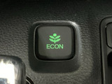 ★ECONスイッチ★ エコドライブを加速しよう!スイッチをONにすると、運転の仕方によるロスを抑え込み燃費をよくするようクルマが頑張ります(*^ー^*)燃費向上にチャレンジ♪