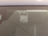 【ドライブレコーダー】ドライブレコーダー装備!走行中はもちろん、あおり運転や事故に遭遇した際、映像で記録し、万一のリスクに備えます。※記録用SDカードはお客様ご自身でご準備いただく必要があります。