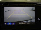 バックカメラ搭載です!車庫入れが苦手な人はもちろん、車両感覚に自信がある人にもお勧めです!見えない箇所が見えるようになるので、低い障害物や隠れてしまっている子供の存在等にも気付く事が出来ます。