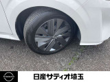 純正ホイールカバ付きで見た目も良い、アルミホイールなどのご相談もお気軽にお問合せください!