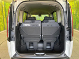 普段のお買い物や通勤、送迎等に十分な荷室スペースを確保しております。セカンドシートを倒すと、大きな荷物の積載も可能です♪