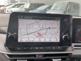 カーナビが装備されており、目的地までのルート案内や渋滞情報の確認がスムーズに行えます。