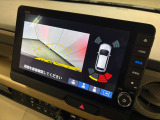 バックギアに入れるだけで自動でリヤカメラに切り替わります!車庫入れやバックが苦手な方にオススメ!
