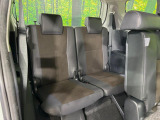3列目シートはもちろん状態良好☆大人でもゆったりと座って頂けますので、大人数でのお出かけもラクラクです♪ご家族で、気の知れた仲間で、ドライブに行くのが楽しみですね♪