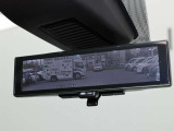 車両後方を映し出します・スマートルームミラー装備です。