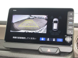 バックをするとき自動でリアの様子が映る『リアカメラ』付き! ナビ画面で確認しながらバックができますから安心ですね。でも、目視も大切ですよ!安全第一でお願いします!
