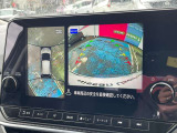 まるでお車を真上から見下ろしたかのような映像をナビに映し出してくれますので狭い駐車場でも周囲を確認する事が出来ますので非常に安心です♪