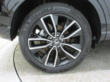 アルミホイール付きで足元もスタイリッシュに!