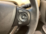 クルーズコントロールを装備しています。高速道路などで一定の速度で走ってくれるので運転が楽ですよ!速度を設定できますので、スピードの出しすぎにも注意できます。