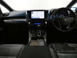 見通しのよいすっきりとした視界で、誰でも運転しやすいです。運転のしやすさは疲れにくさにも繋がりますよ♪