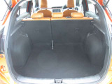 ラゲッジスペースもしっかりあります